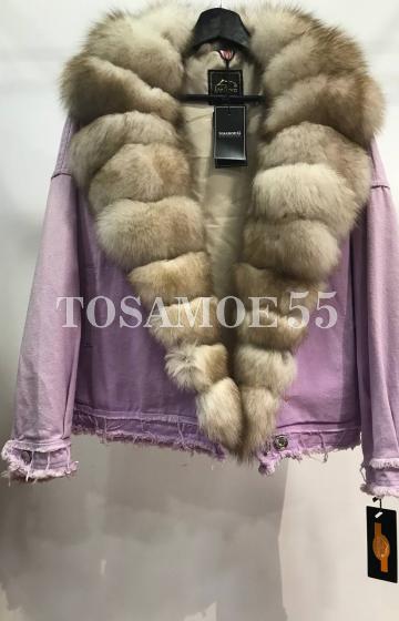 Фиолетовая короткая парка с мехом песца